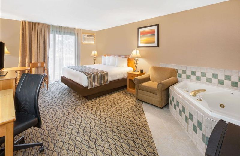Baymont by Wyndham St. Ignace Lakefront