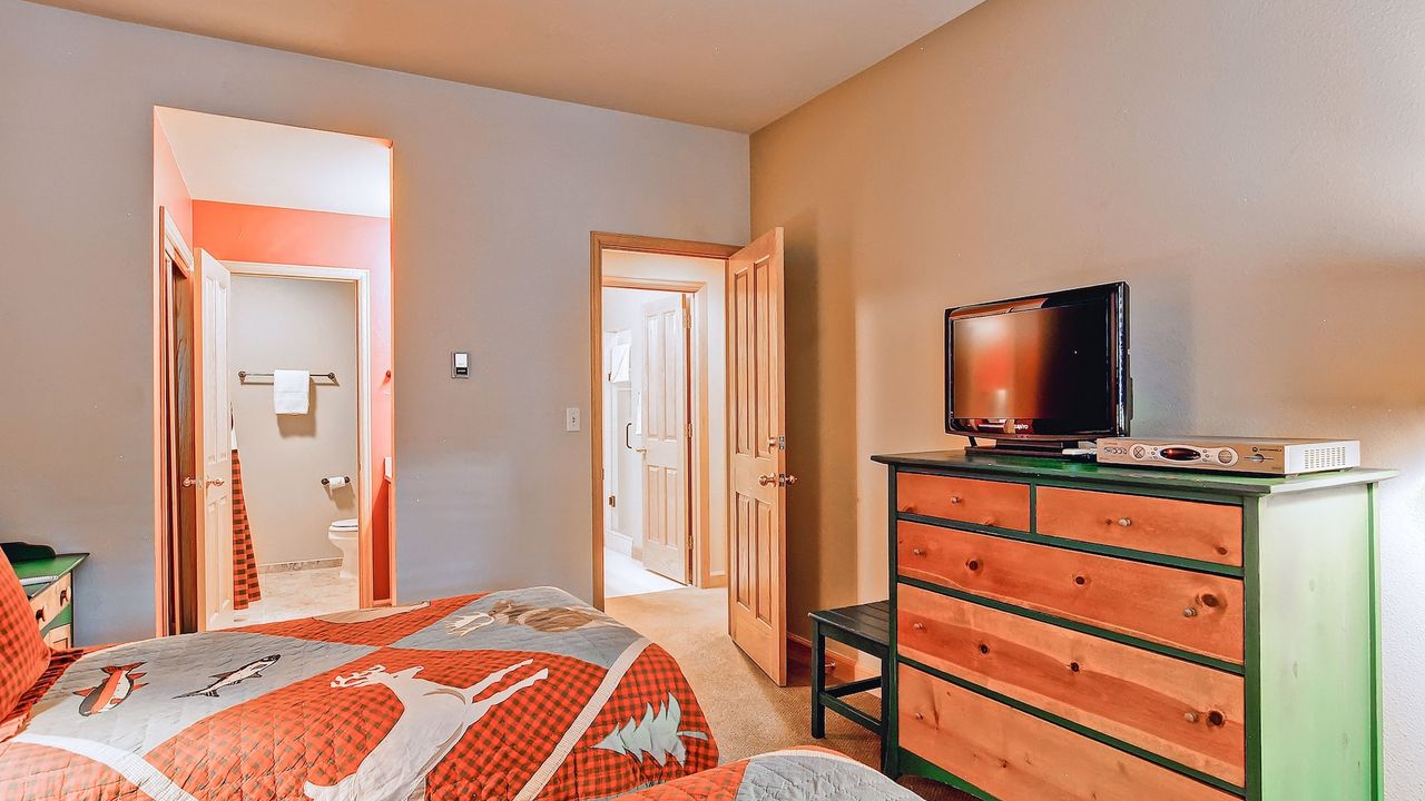 Highlands Westview by East West