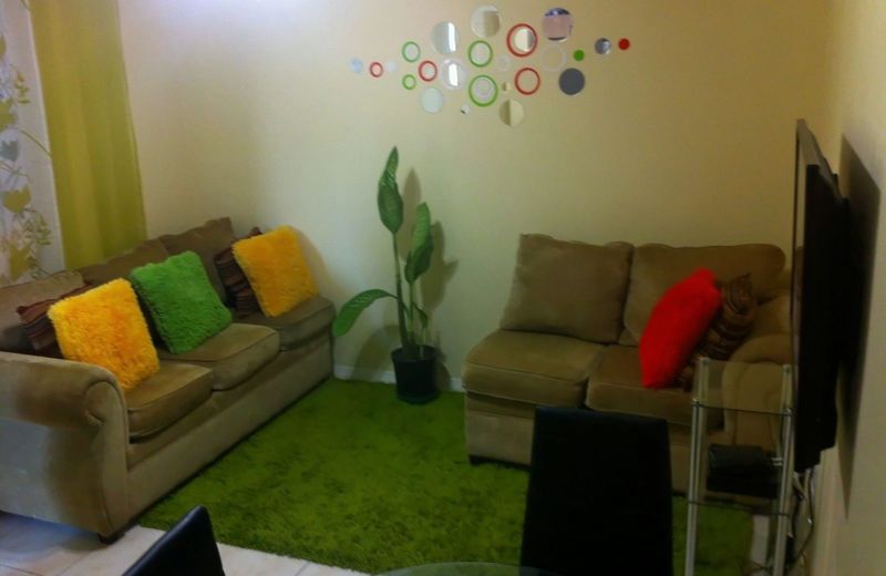 Oakland Guest Apartments