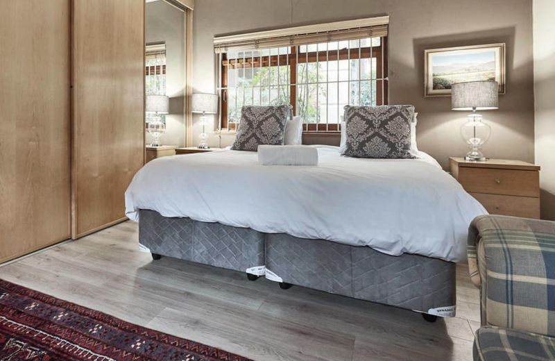 Bed and Breakfast on Melrose