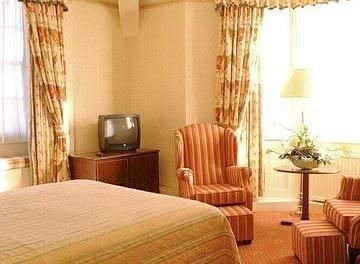Eden Arms Hotel