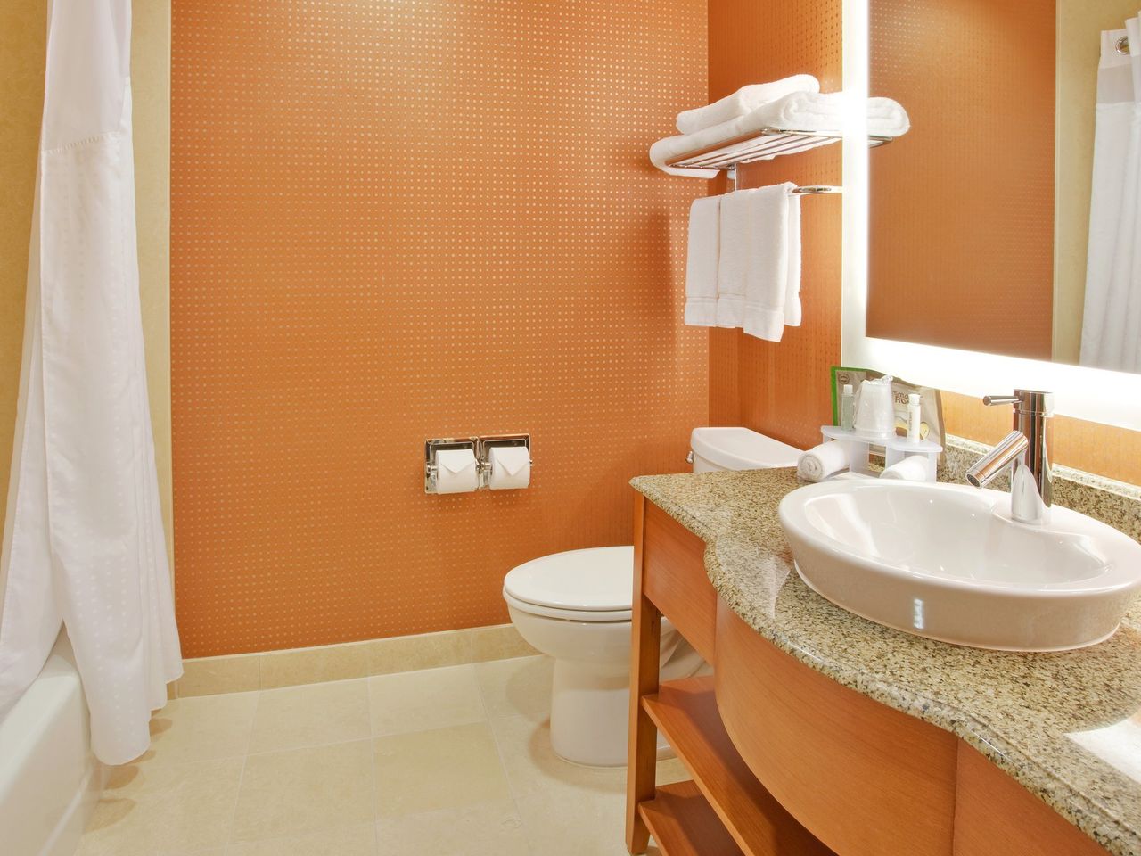 Holiday Inn Express Hotel & Suites Santa Cruz