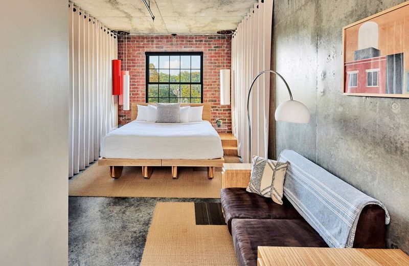 NYLO Providence Warwick Hotel, Tapestry Collection by Hilton