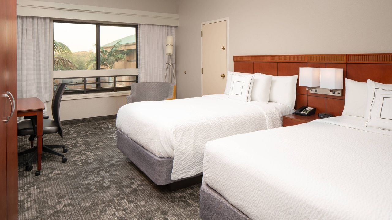 Sonesta Select Miami Lakes