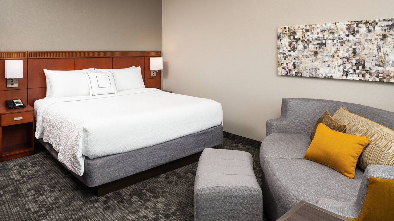 Sonesta Select Miami Lakes