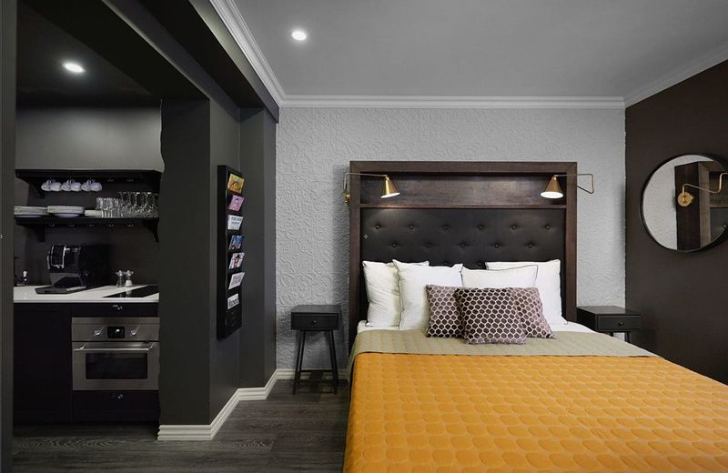 Vintage Hotel