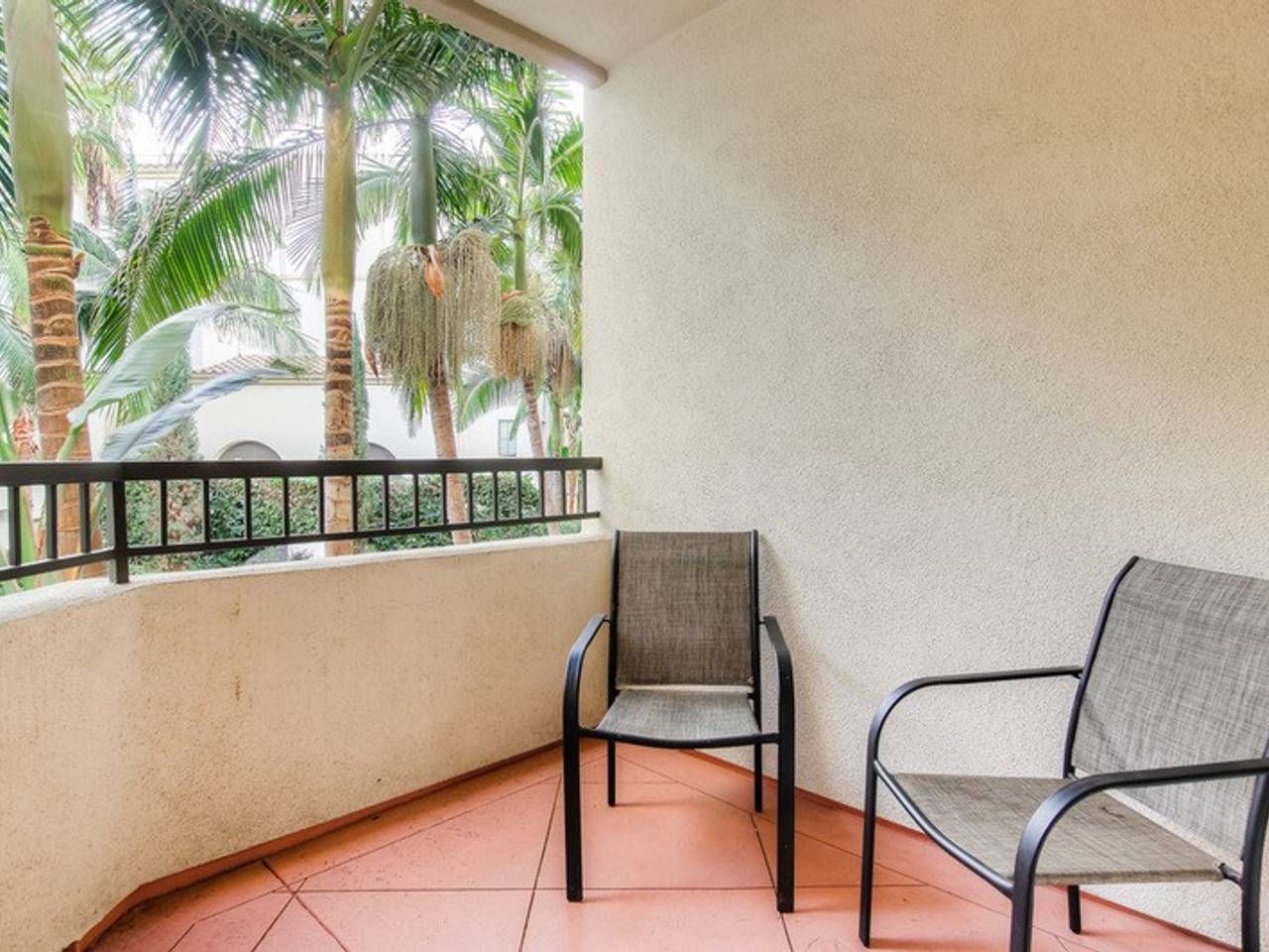 Furnished facing 1BR Apt. in Westwood Village