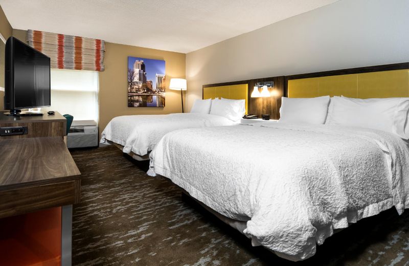 Hampton Inn & Suites Raleigh/Cary I-40 (PNC Arena)