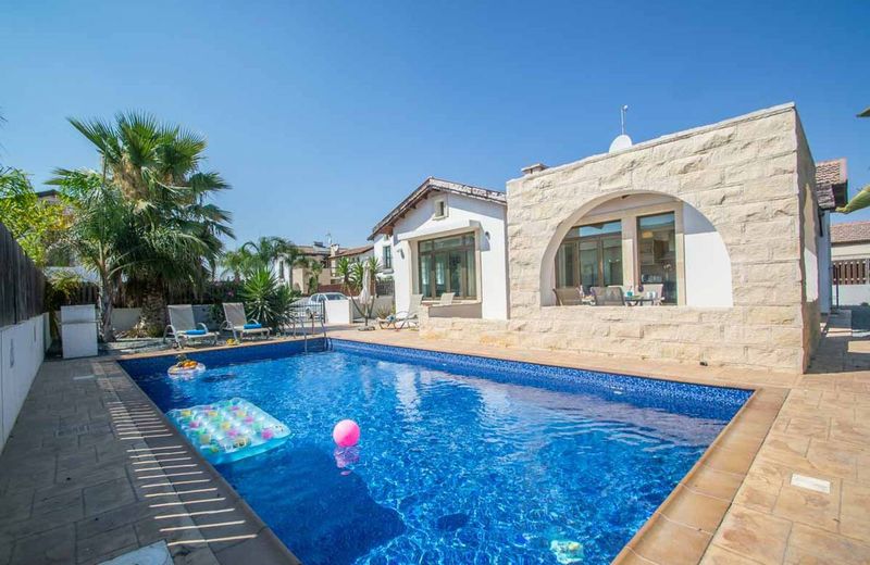 Rada's Vacation Home