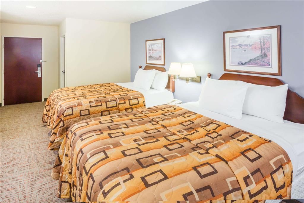 Days Inn by Wyndham Rayne