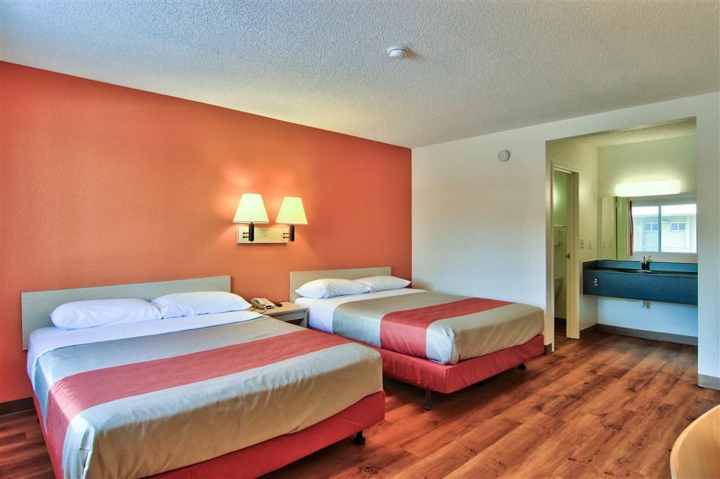 Motel 6-West Sacramento, CA