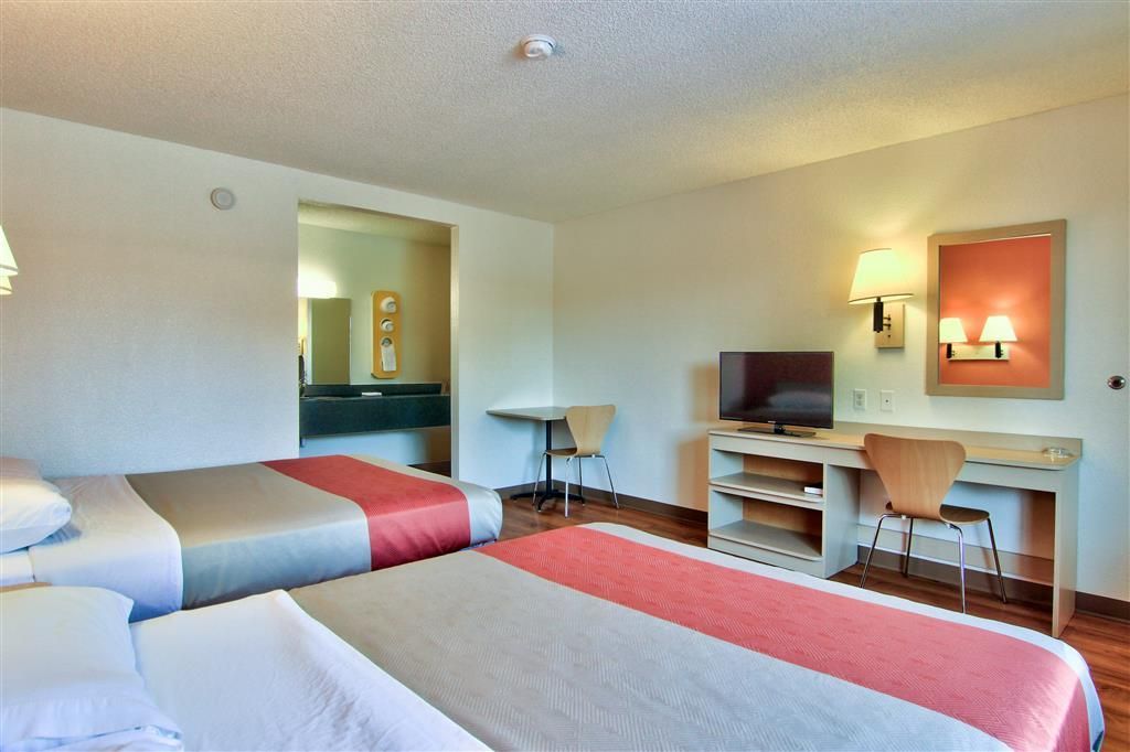 Motel 6-West Sacramento, CA