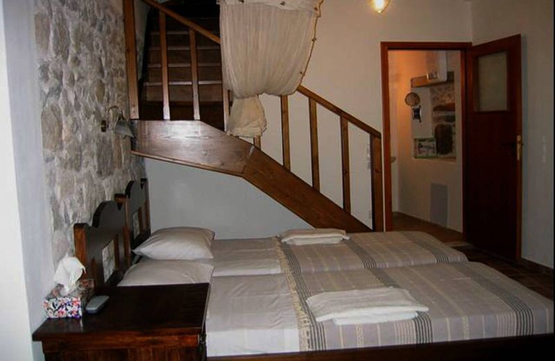 Ksa Sou Traditional Guesthouses