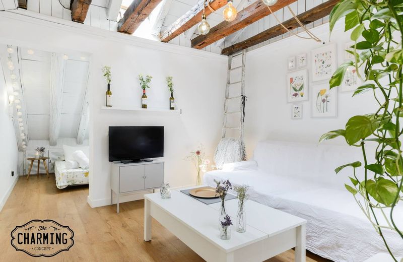 Charming Chamberi – Cozy Attic in the Center