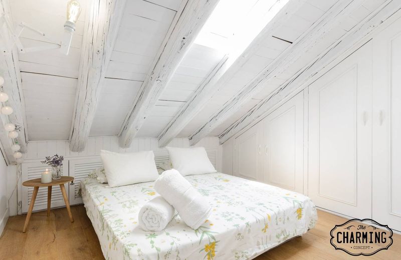 Charming Chamberi – Cozy Attic in the Center