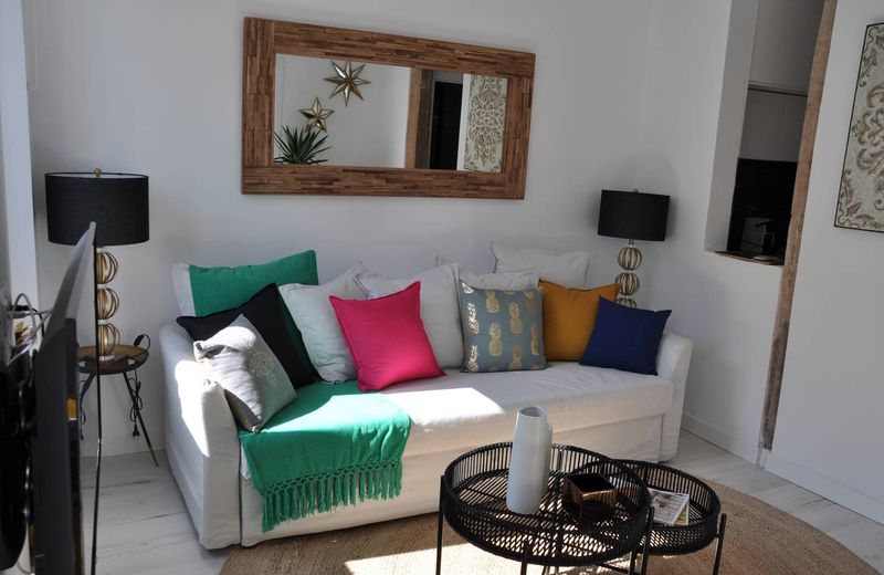 Modern Central Apartment in Madrid. Wifi