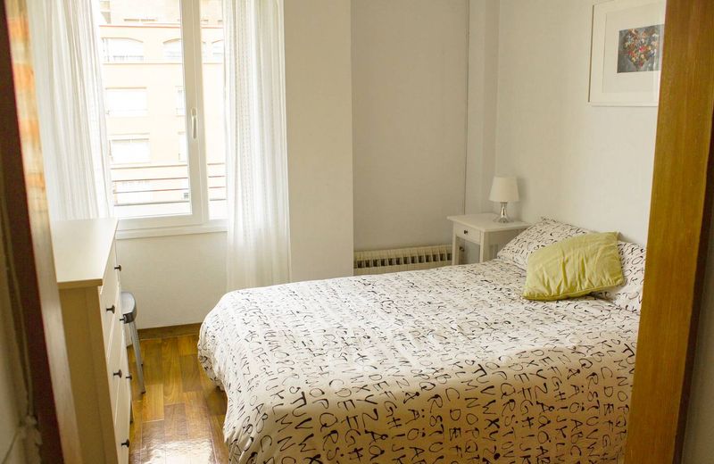 Apartamento luminoso junto a estacion Av. America.