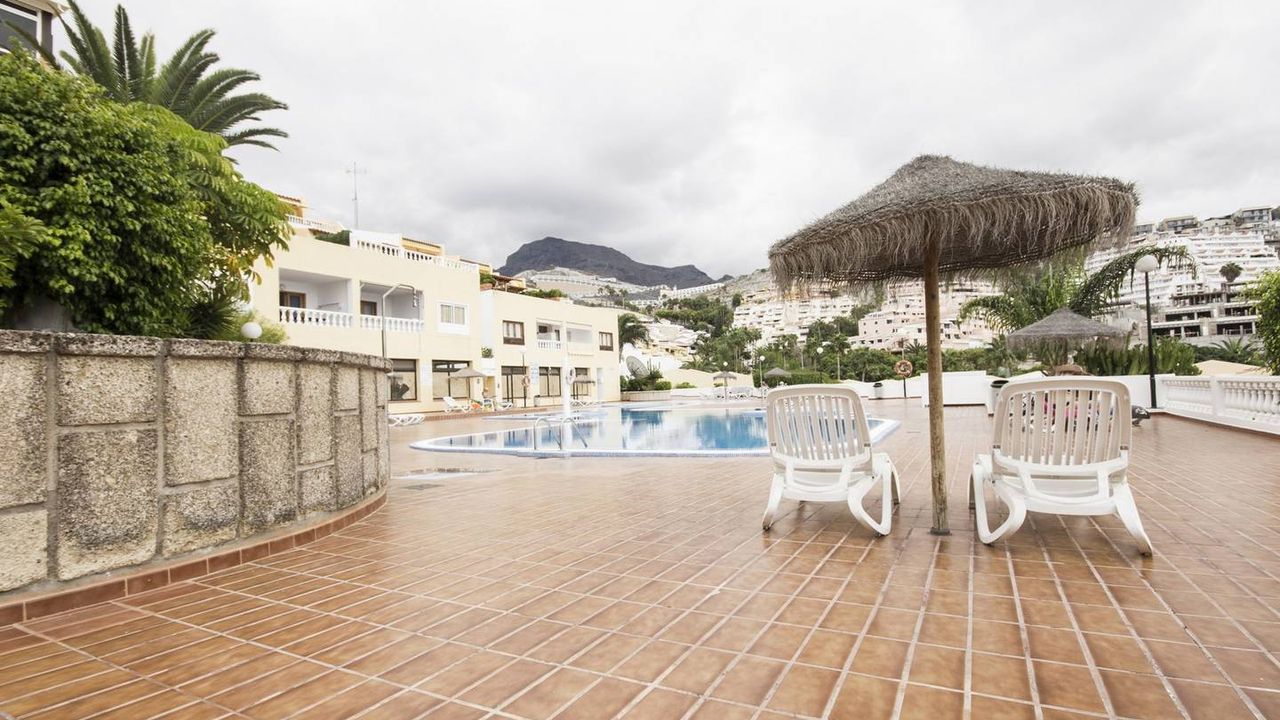 Las Brisas FREE WIFI