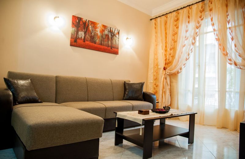 Bright Apt in Thisseio