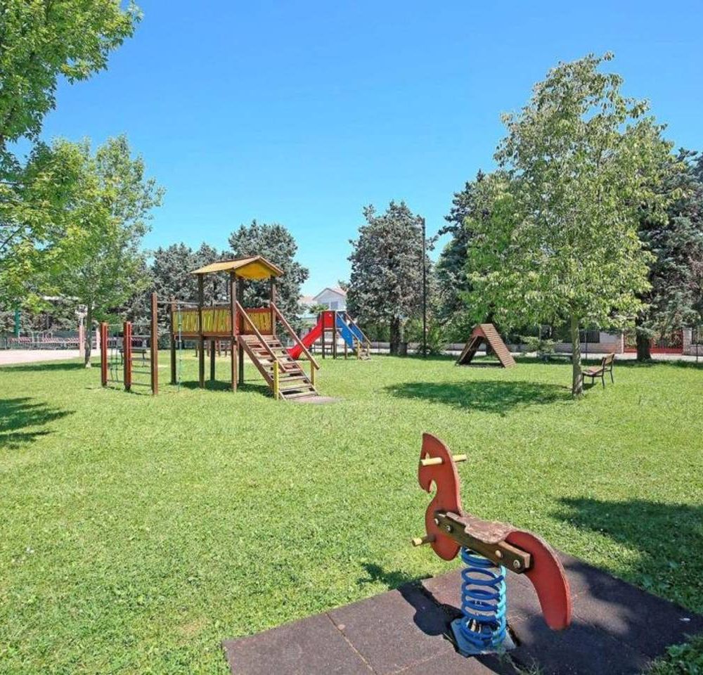 Outdoor Pictures 4