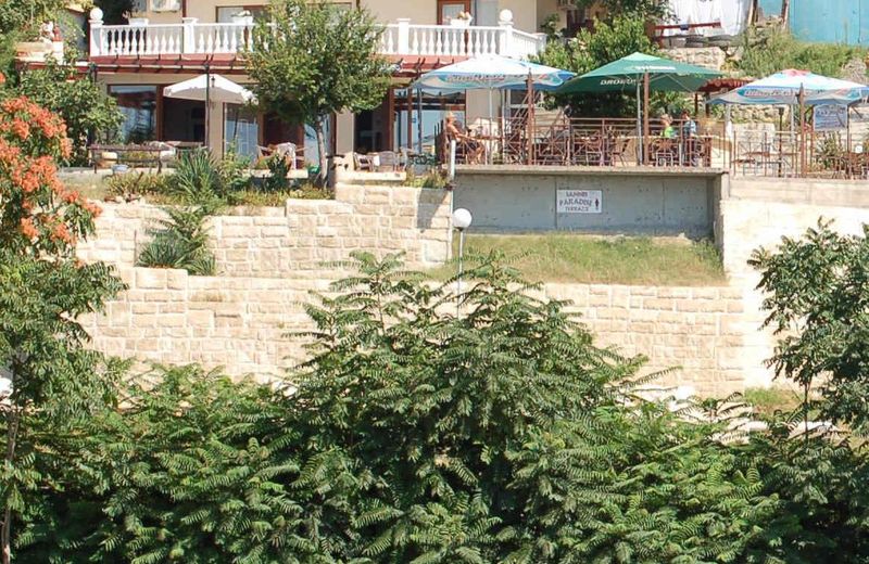 Guest House Ianis Paradise