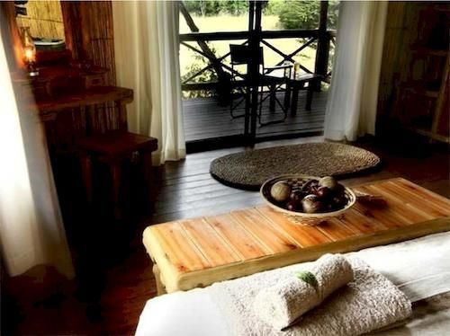 Makhasa Private Game Lodge