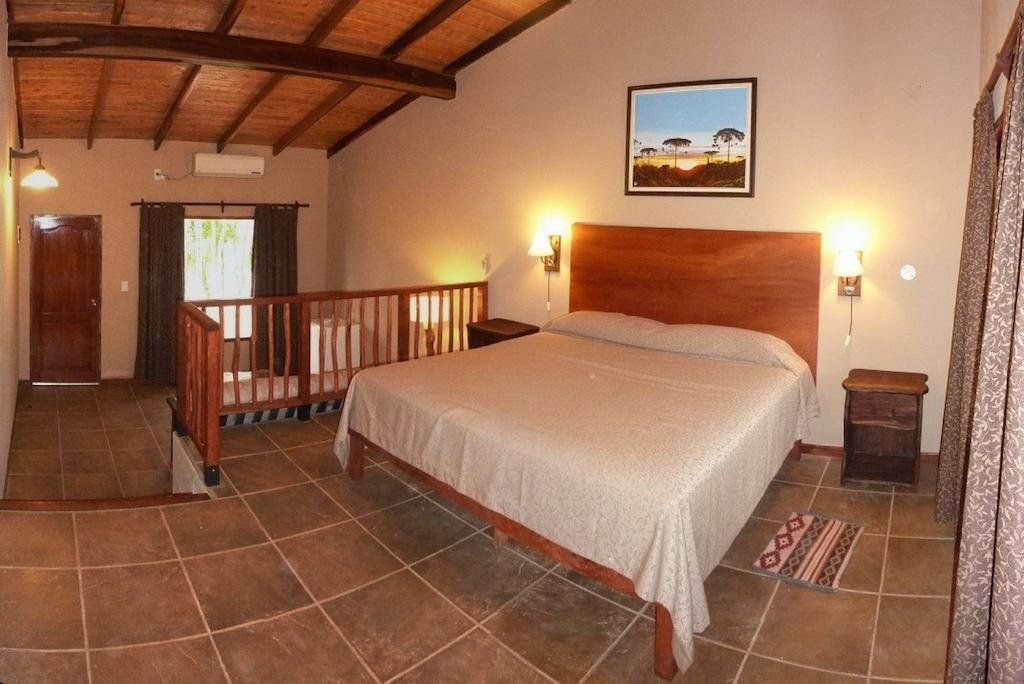Ytororo Lodge