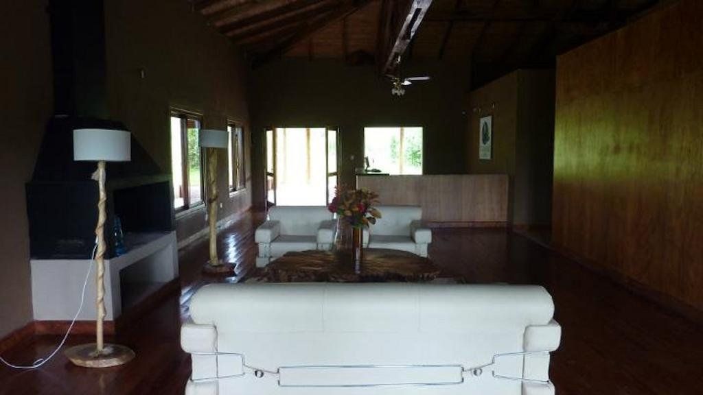 Ytororo Lodge