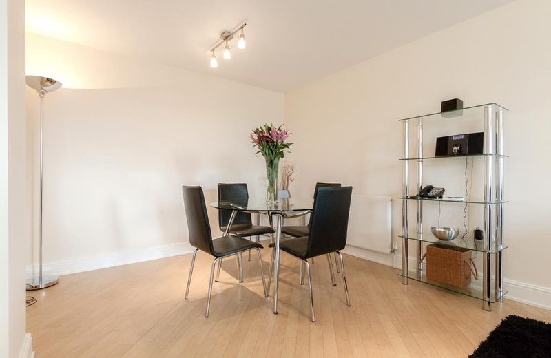 Roomspace Serviced Apartments - The Courtyard
