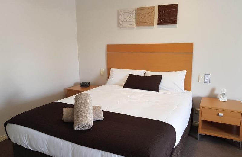 Golden Reef Motor Inn