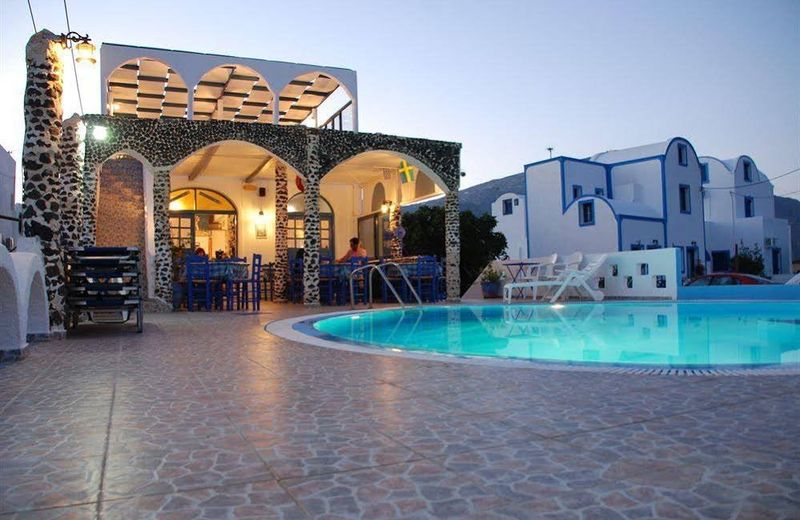 Honeymoon Beach Studios