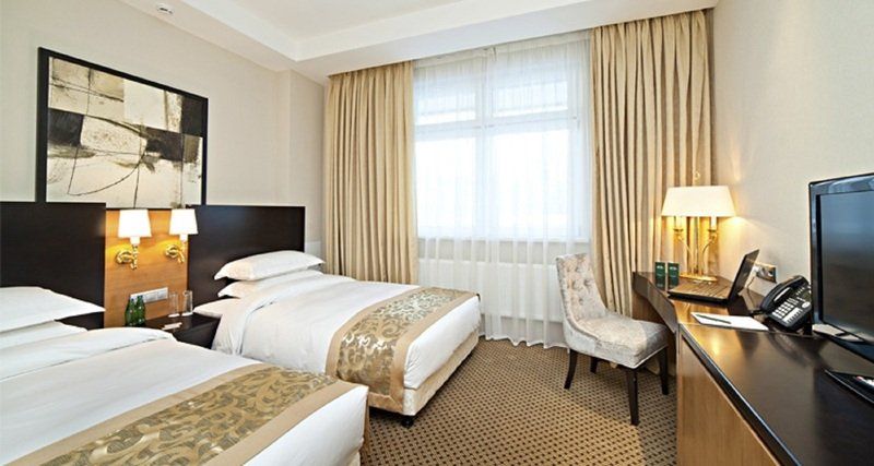 Greenwood Hotel