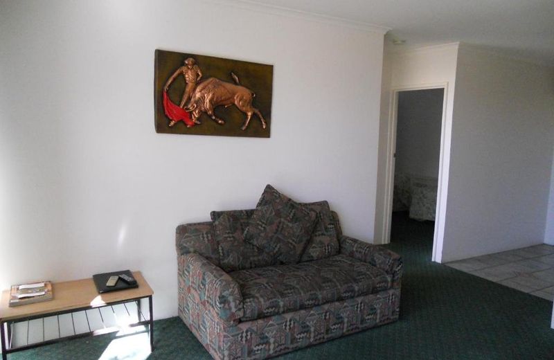 Cottonwood Motor Inn