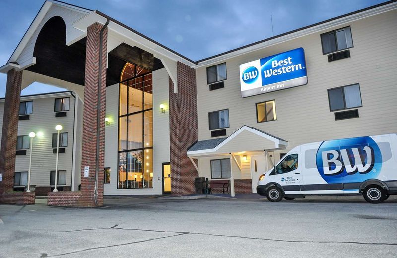 Best Western Airport Inn Warwick