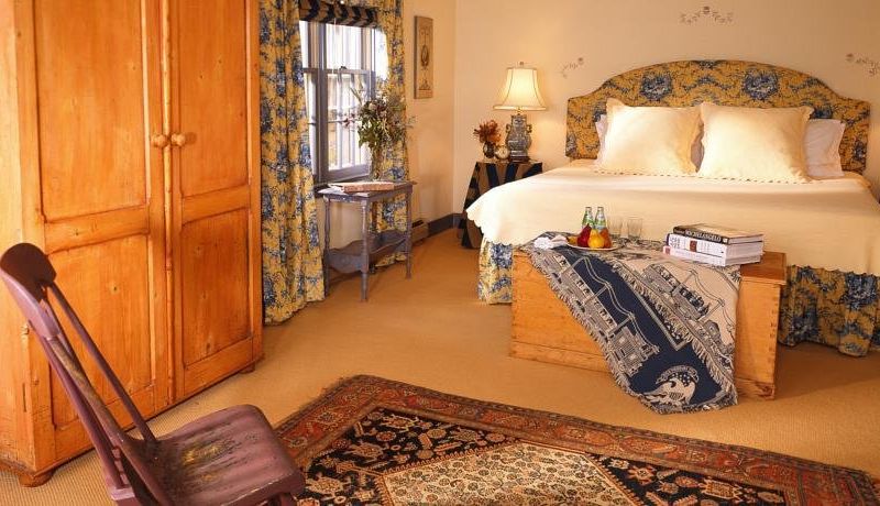 Home Hill Inn