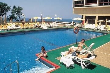 The Seasons Hotel -Studio & Suite