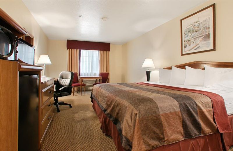 Best Western Luxury Inn