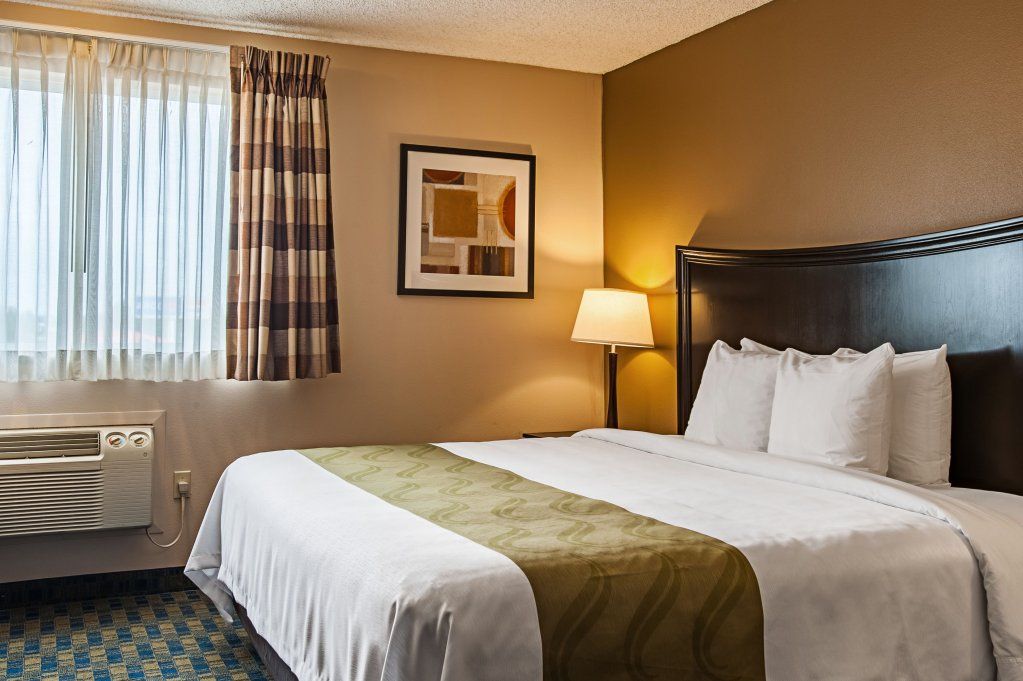 Comfort Inn & Suites Pacific – Auburn