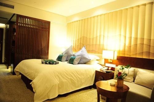 Jiuhua Mountain Dongya Hotel