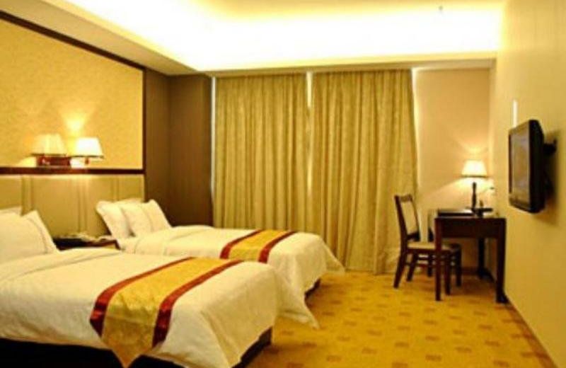 Yuyang Business Hotel