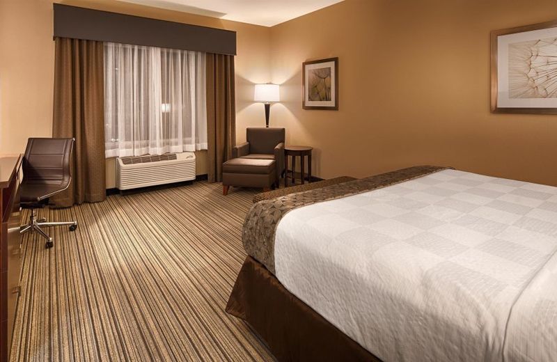 Best Western Plus Boardman Inn & Suites