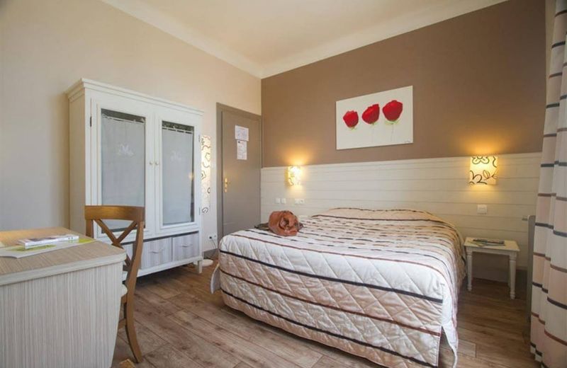 LOGIS Hotel Majestic Chatelaillon Plage - La Rochelle