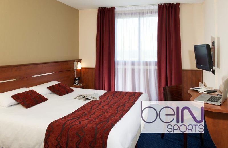 Brit Hotel Nantes La Beaujoire - L'Amandine