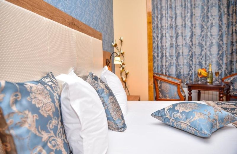 Lucky Hotel