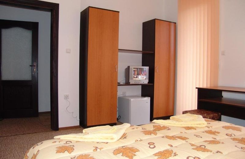 Tarnovski Dom Guest Rooms