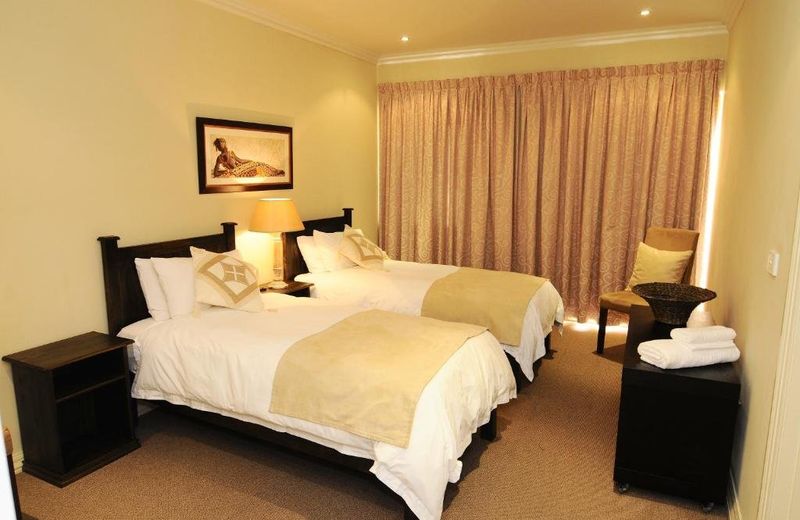 Devonvale Golf & Wine Lodge