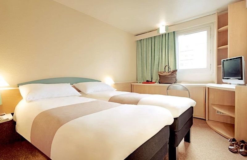 ibis Mons Centre Gare