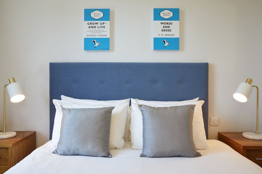 MAX SERVICED APTS FARNBOROUGH