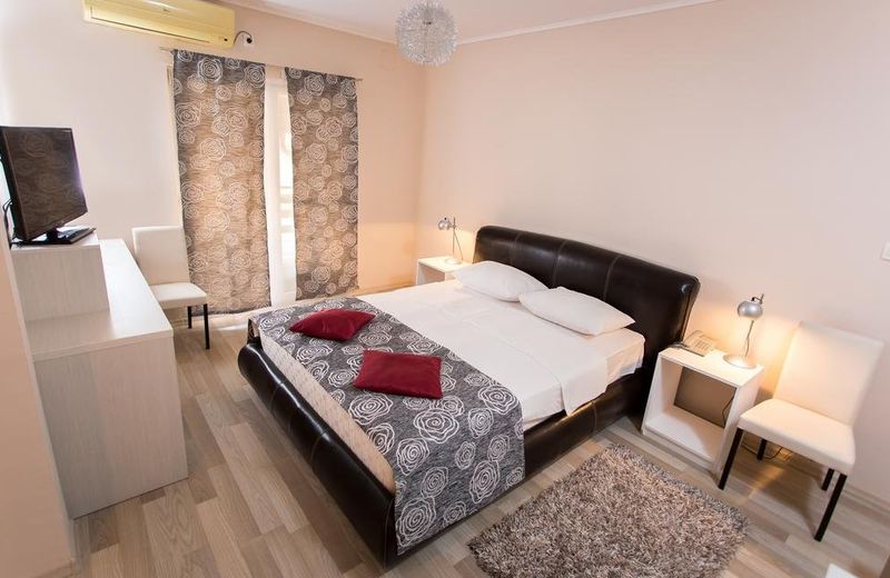 Hotel Aqua Panon