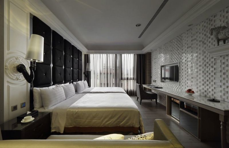 Ease Hotel - Guan Yue